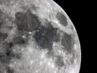 050521 Moon 20D 12in ASA100 PS ni sml  Intimate Neighbor